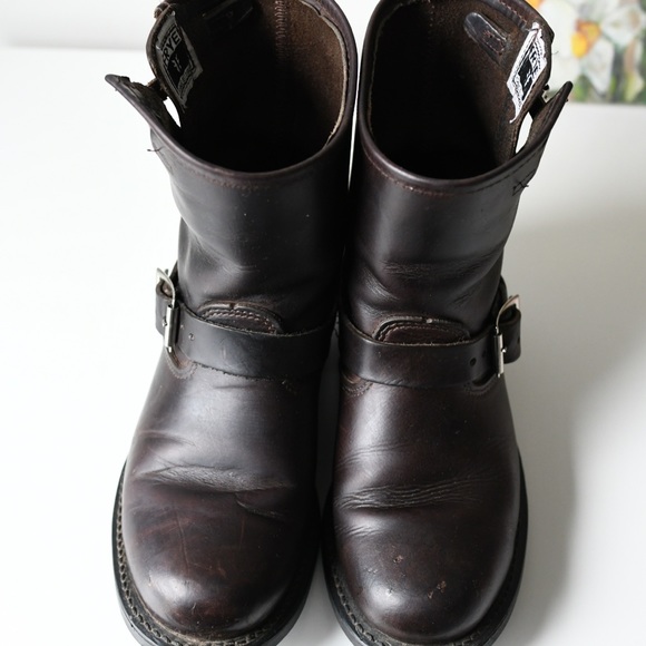 Frye Women’s Engineer Boot - Picture 3 of 5